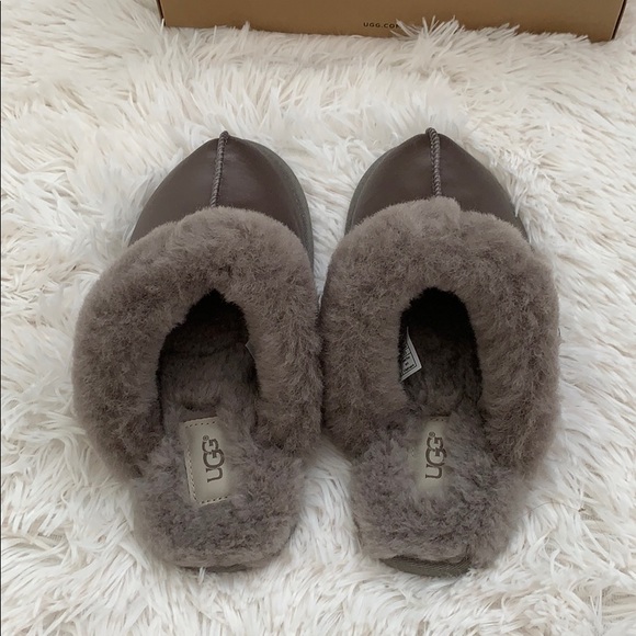 Authentic UGG scuffette 2 satin slippers - Picture 4 of 8